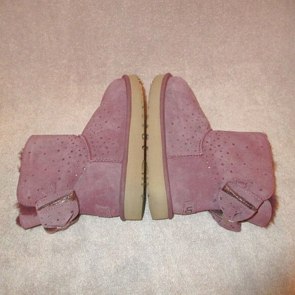 UGG Stargirl Bow Boots Size 7 Sherling Lined Shimmer Stars Purple Suede Short - Picture 10 of 13